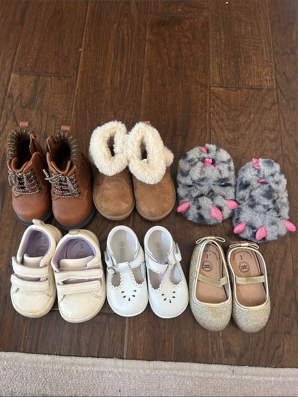 Bundle of size 3 girls’ shoes